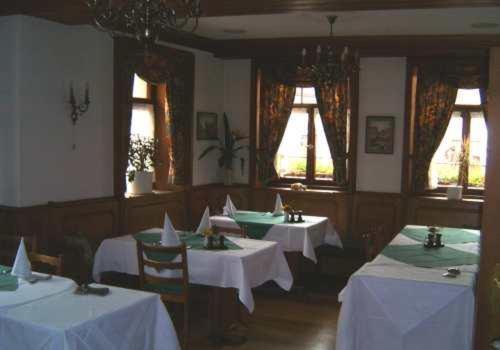 Landhotel Krone Königsbach-Stein Eksteriør billede